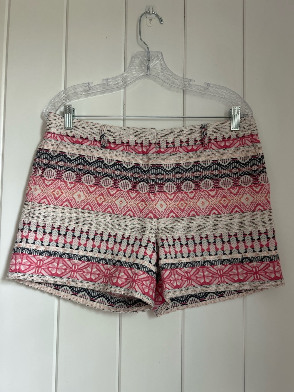 Dalia shorts women’s 8 dressy Casual boho Aztec textured geometric textured pink